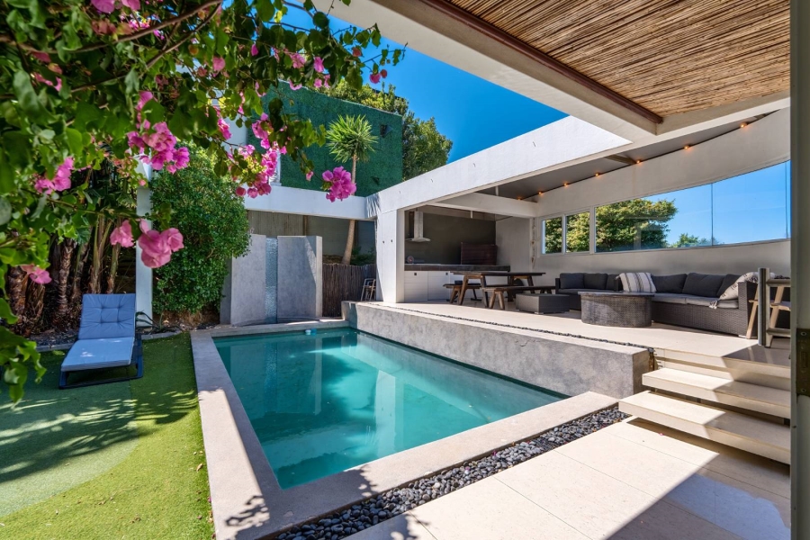 4 Bedroom Property for Sale in Tamboerskloof Western Cape